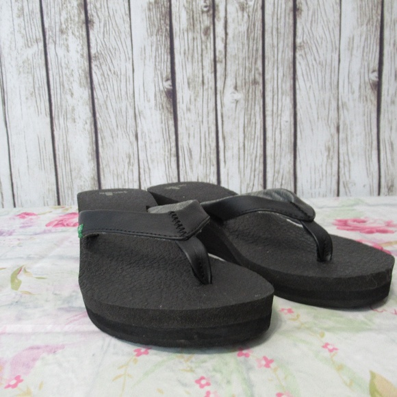 sanuk wedge flip flops